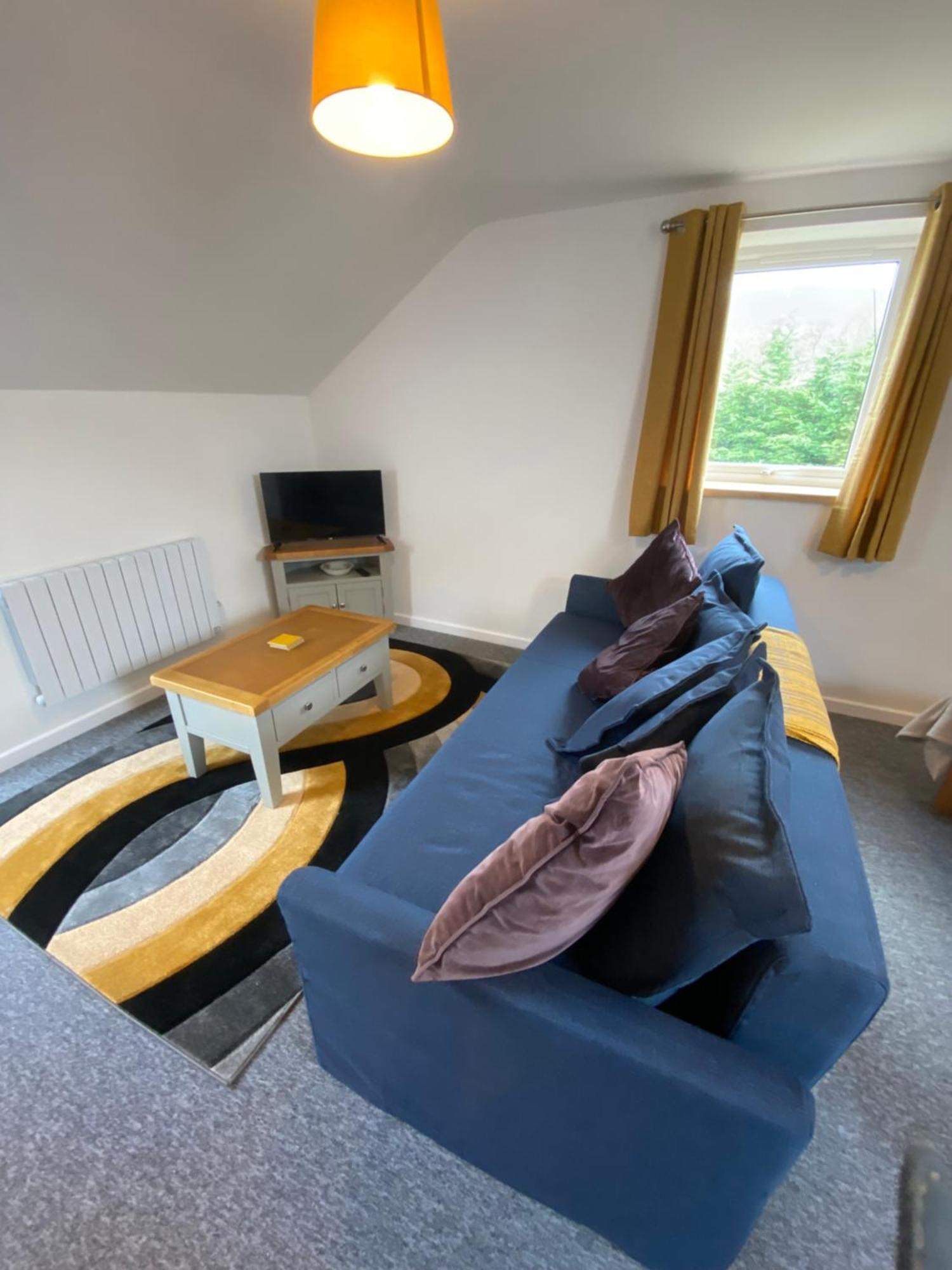 Modern Studio Apartment Set Beneath The Black Mountains A Stones Throw From The Offas Dyke Path Clodock Extérieur photo